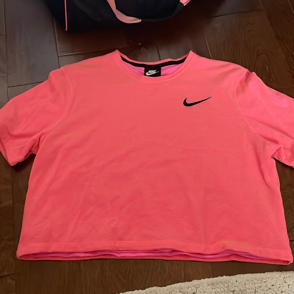 Nike Crop Top